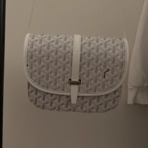 Goy4rd väska - Säljer en Goy4rd väska. Riktigt fräsch och passar till allting! Priset kan diskuteras.