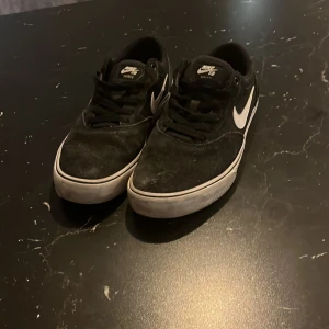 Nike skor 43 - Storlek 43