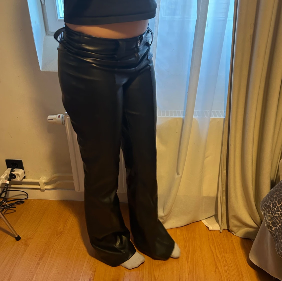 Svarta skinnbyxor - 1