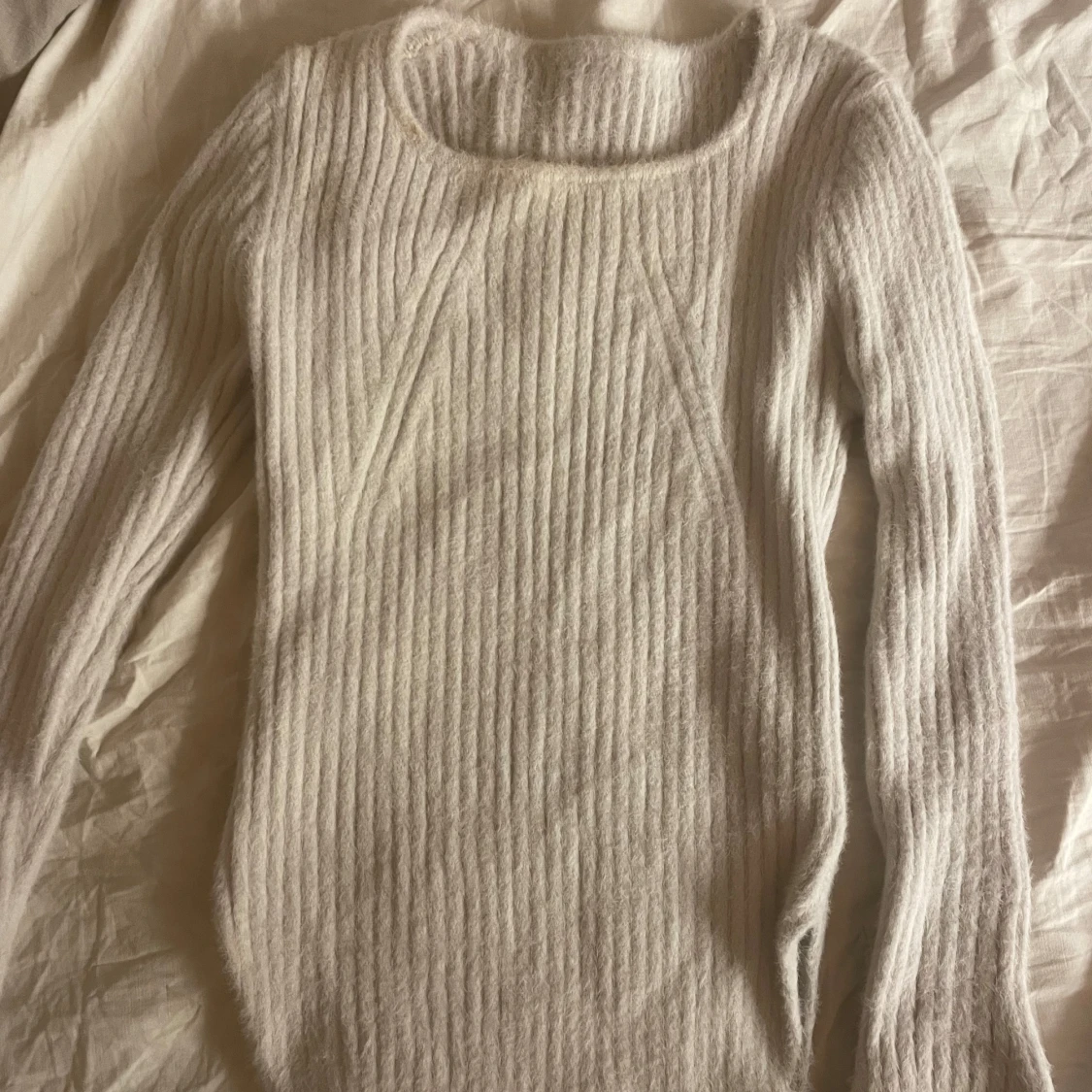 Vit stickad tröja💕