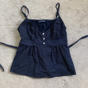 Brandy topp  - Prickig söt topp från brandy, skriv för fler bilder 