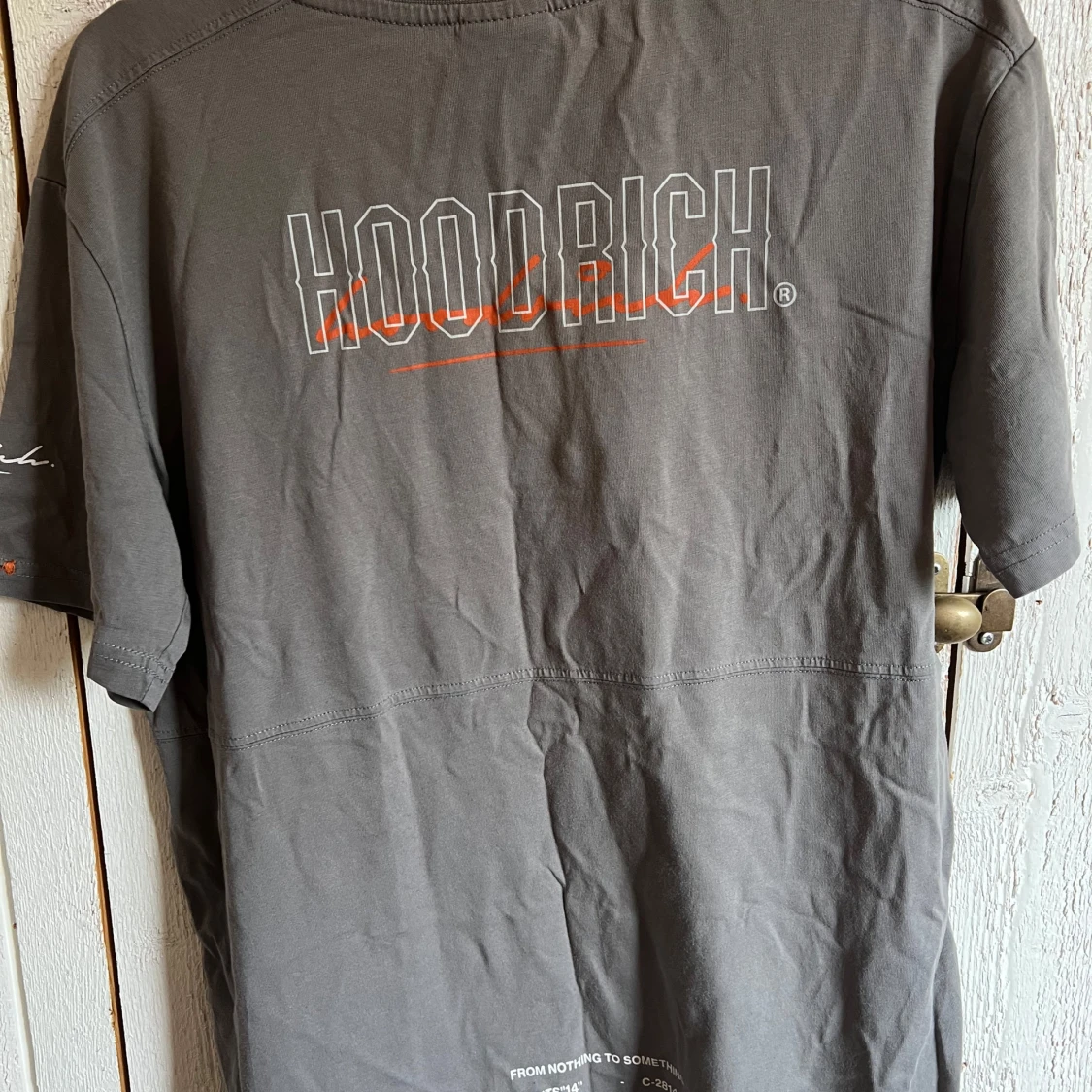Grå T-shirt från Hoodrich - 3