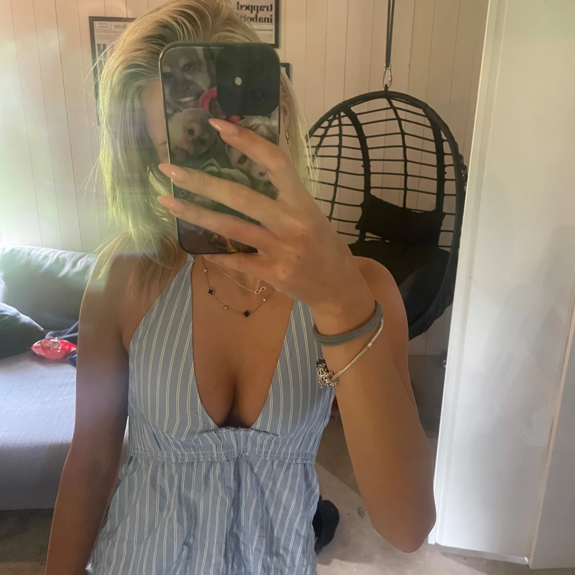 Blå o vit randig topp