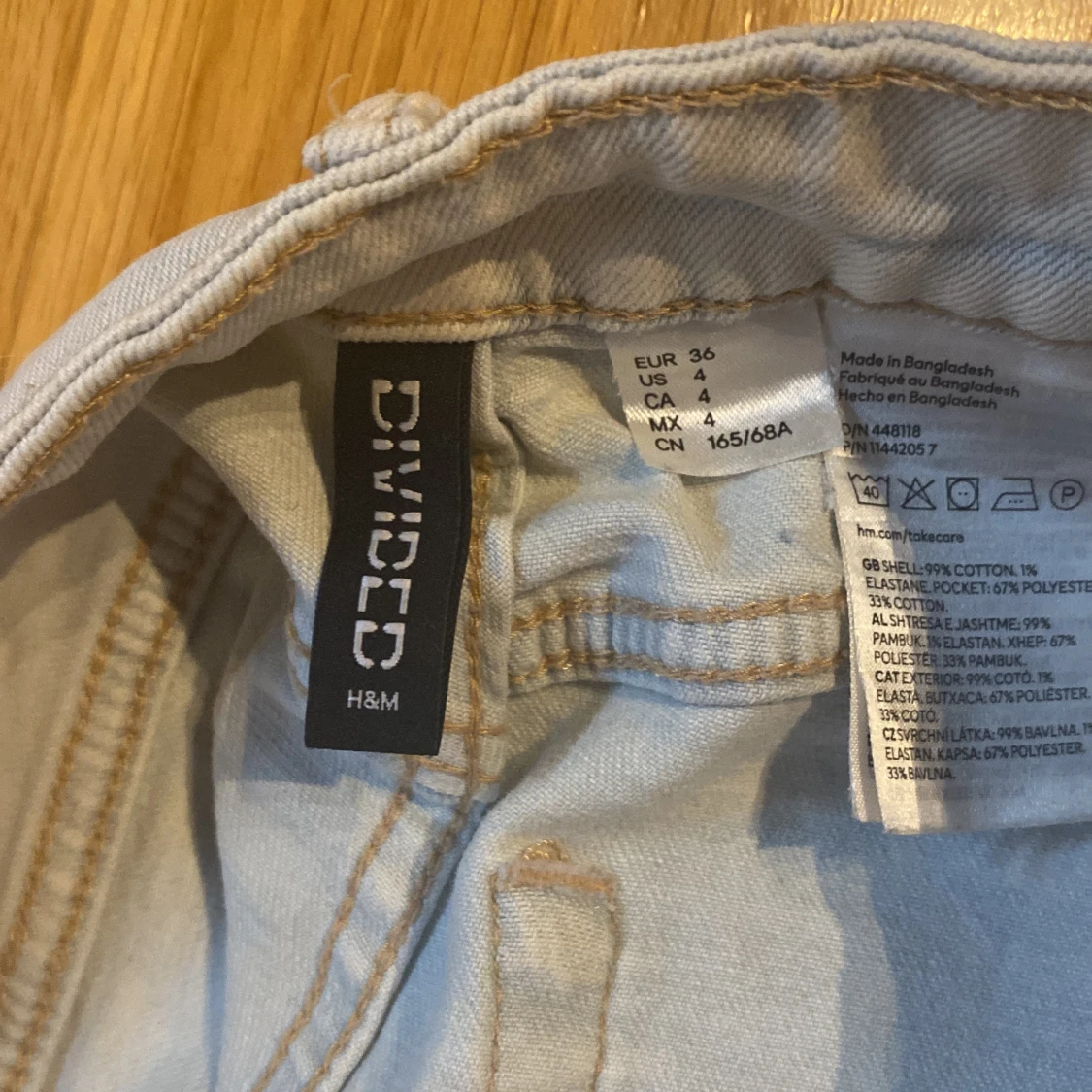 Ljusblå jeansshorts från H&M Divided - 2