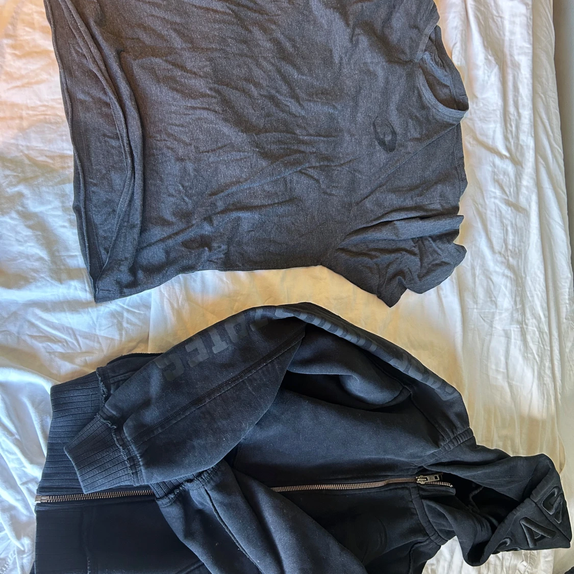 Gasp Hoodie + Gasp T-shirt