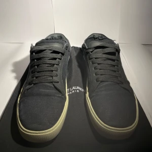 Yves Saint Laurent  - Saint Laurent skor i oerhört bra skick, storlek 41, 