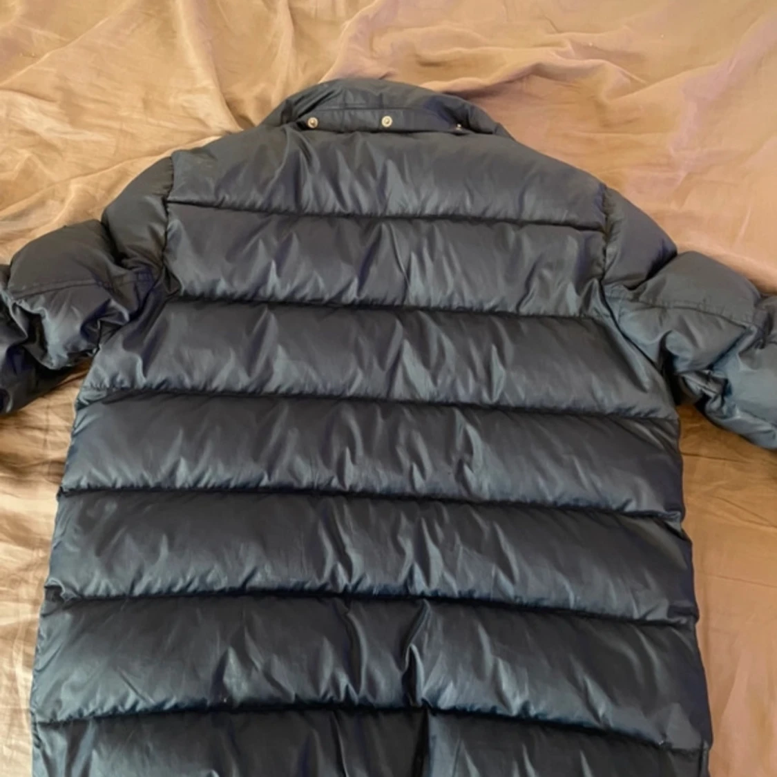 Mörkblå pufferjacka Tommy Hilfiger - 1