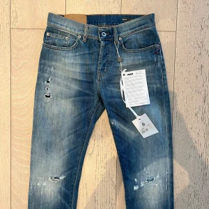 Dondup jeans  - Dondup jeans | Helt nya med tags | Storlek 29 | Hör av dig med eventuella frågor eller liknande // RDL 