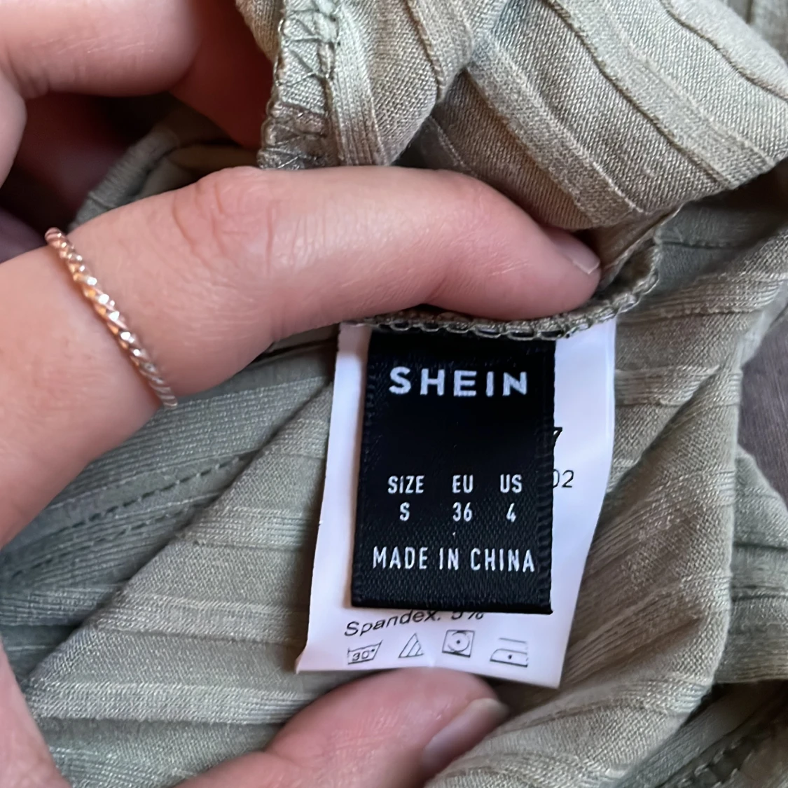 Beige omlottopp från SHEIN - 1