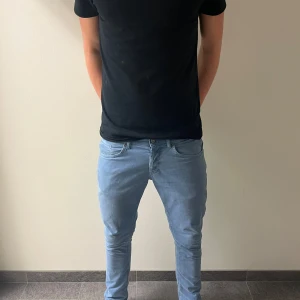 Ljusblå dondup jeans - Helt nya ljusblåa dondup som är perfekta till sommaren!