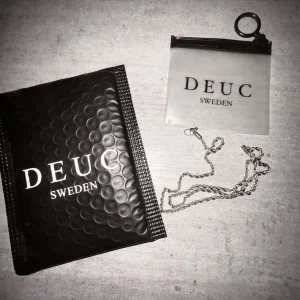 Kedja  - Säljer en helt ny och aldrig använd Antonie kedja som jag köpte från duec Sweden , 4 mm bred och 60 cm lång. Kedjan kommer i originalförpackning från DEUC Sweden – allt som syns på bilden ingår. Skickas inom 0–2 dagar efter köp. Jag kan vara öppen för byte, och priset kan diskuteras vid snabb affär. Hör gärna av dig vid intresse!