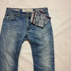 Jacob Cohen jeans  - -model:Jacob cohen - condition:9/10- size W/ 31w-retail price:5499 SEK
