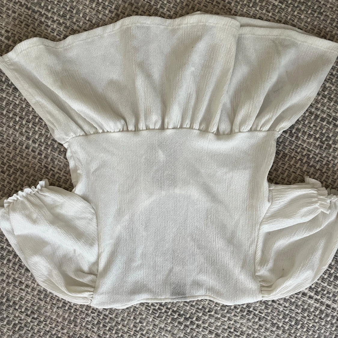 Vit omlott blus från Gina Tricot - 1