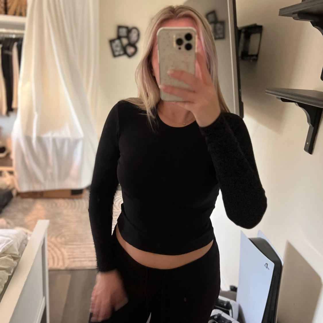 Svart långärmad topp från H&M - 1