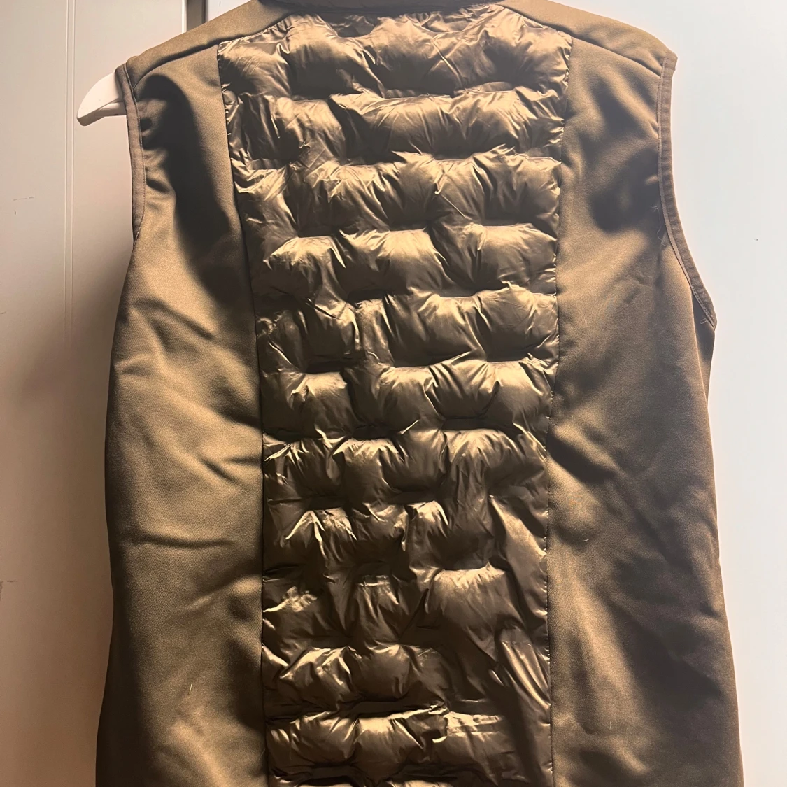 Brun dunväst med quiltad front - 1