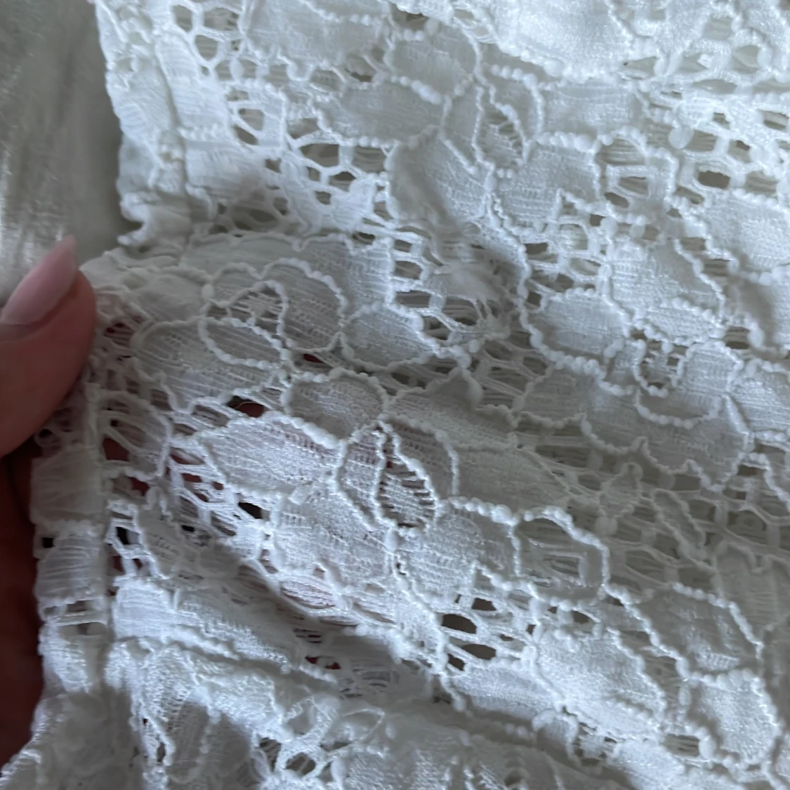 Vit spetsblus från Amisu - 2