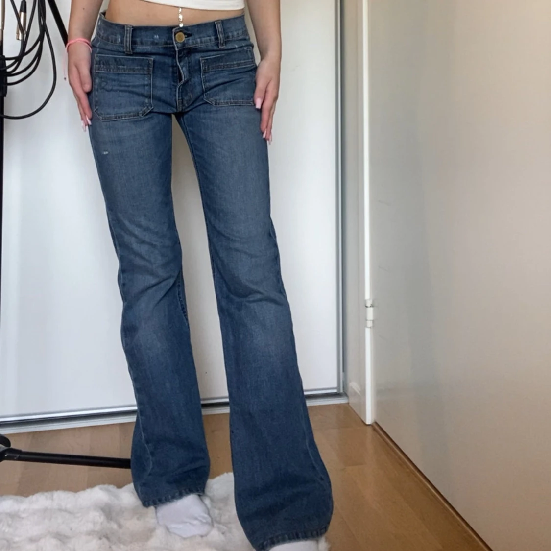 Blå bootcut jeans med låg midja - 1