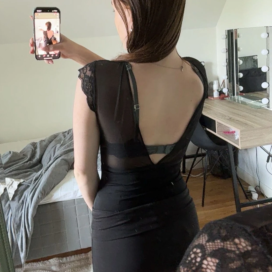 Svart spets body med öppen rygg - 2