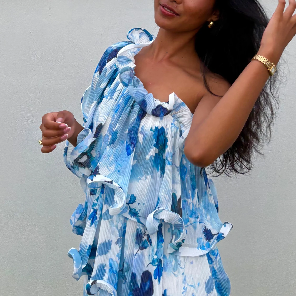 offshoulder klänning NA-KD x Lojsan