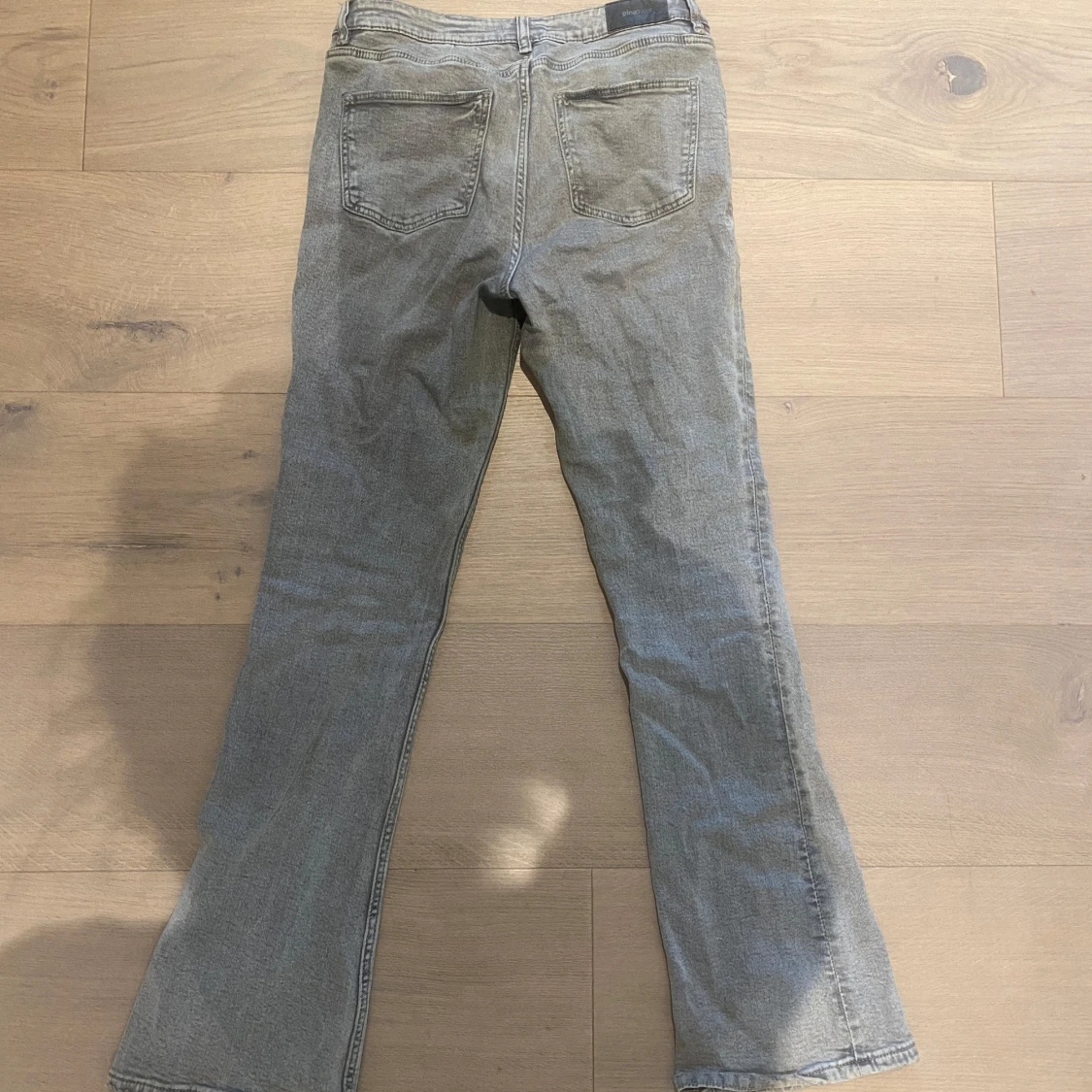 Grå Lowwaist bootcut jeans - 1