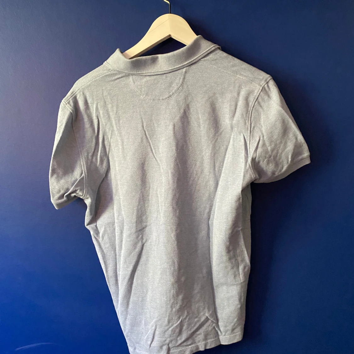 Ljusblå pikétröja från East West - 1