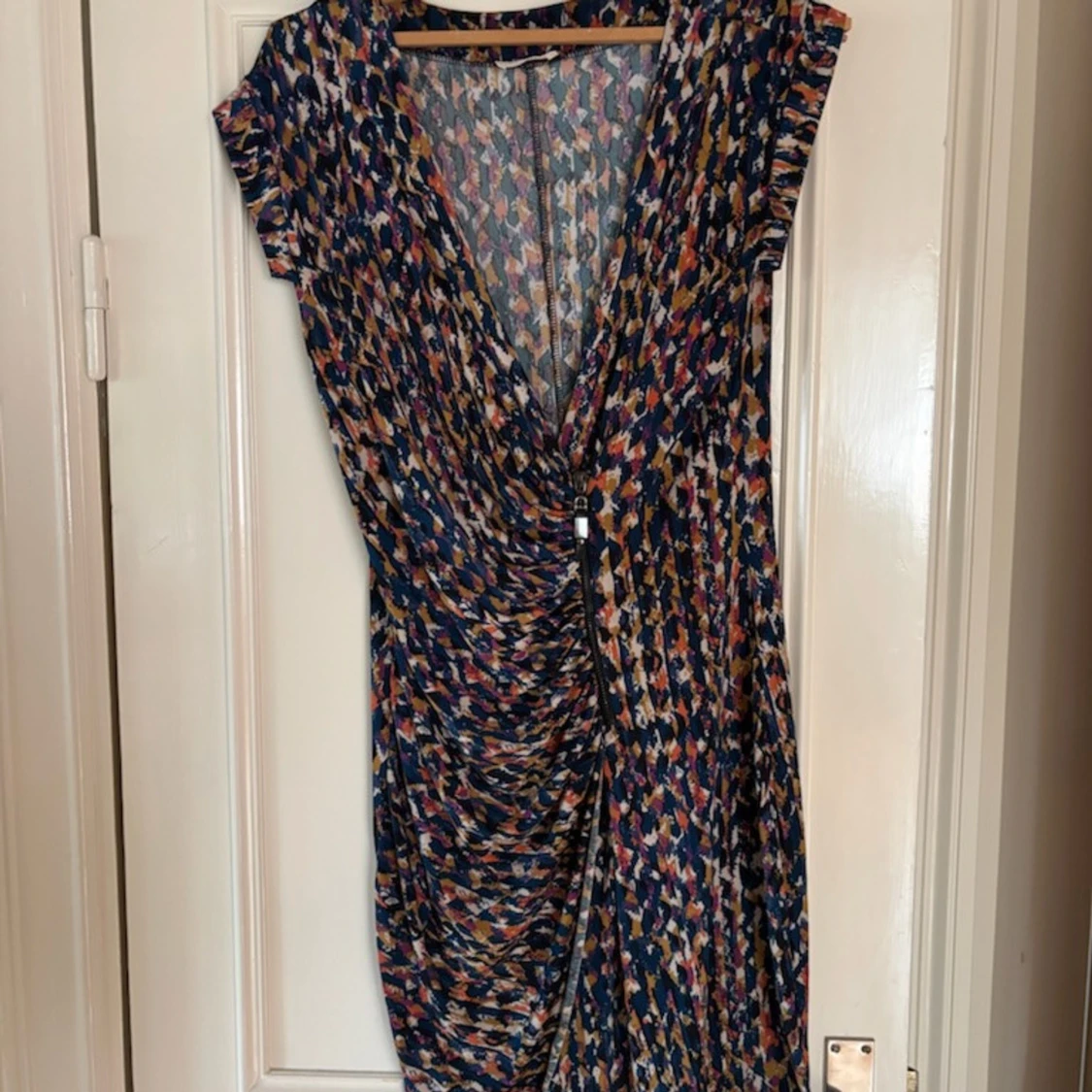 Mönstrad omlottklänning Holly & Joey