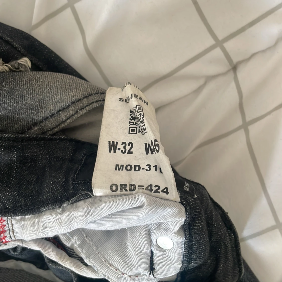 Svarta distressed jeans från Dsquared2 - 3
