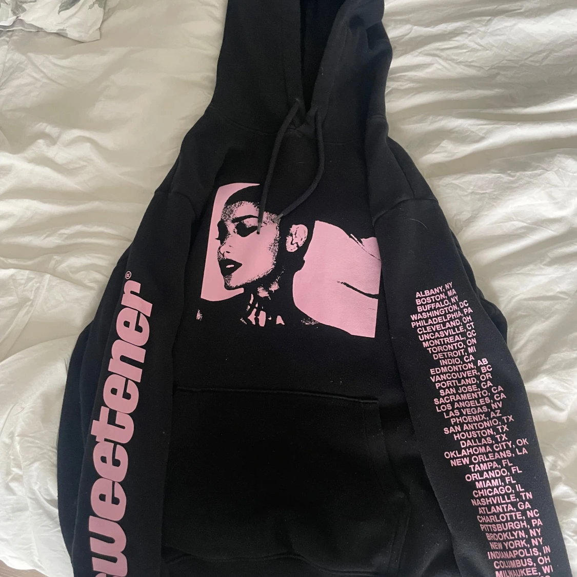 Ariana Grande hoodie