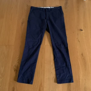 Polo Ralph Lauren byxor  - Polo Ralph Lauren byxor. Chinos mörk blå.