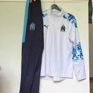 Marseille tracksuit - Fet inför sommaren, hittar du något annat kan vi lösa en bra deal 🥳