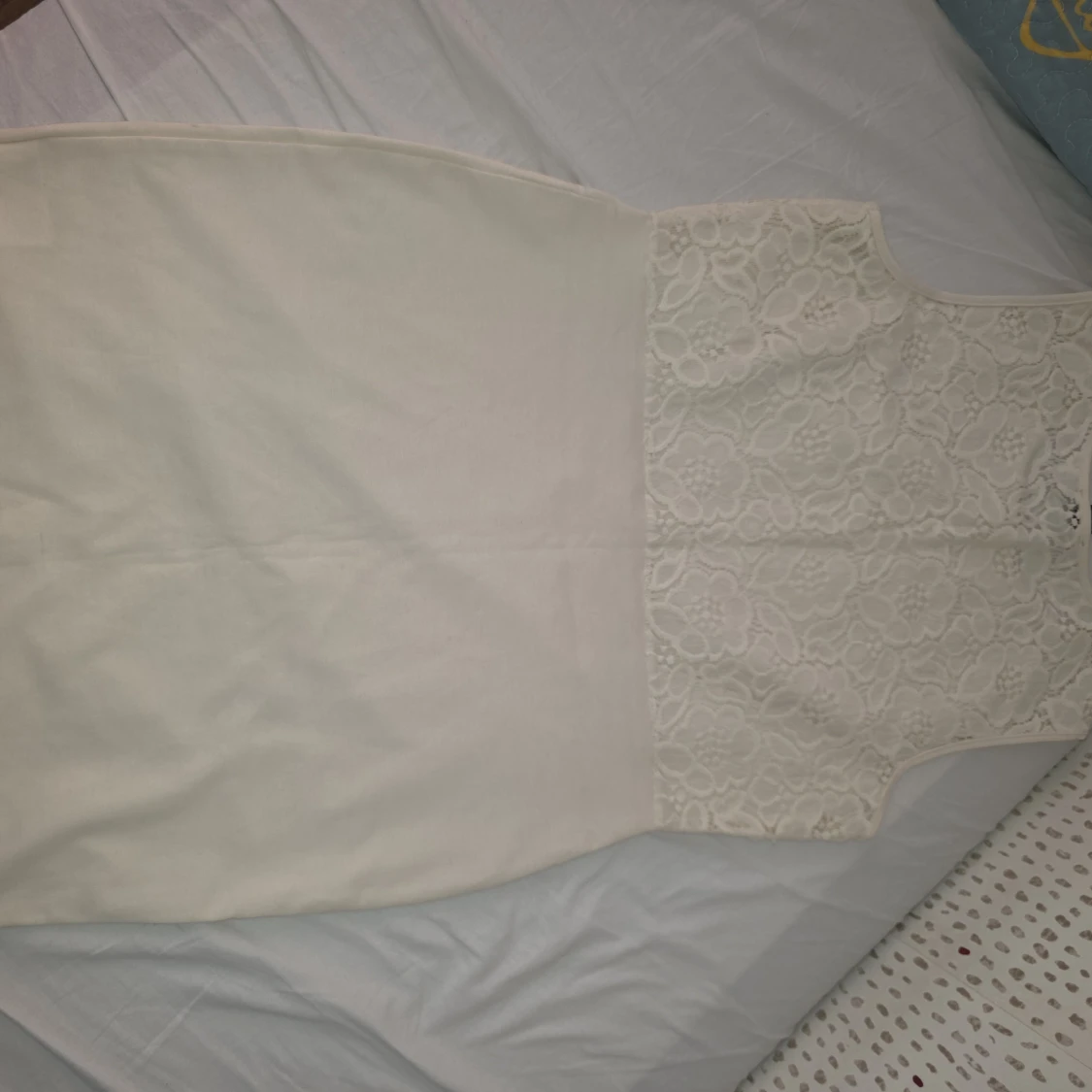 Vit spetsklänning från H&M - 2