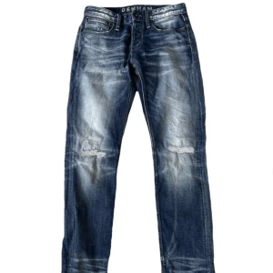 Denham Jeans - Snygga Denham Razor jeans I storlek 30/32. Lägg gärna prisförslag eller skriv vid fler frågor⭐️