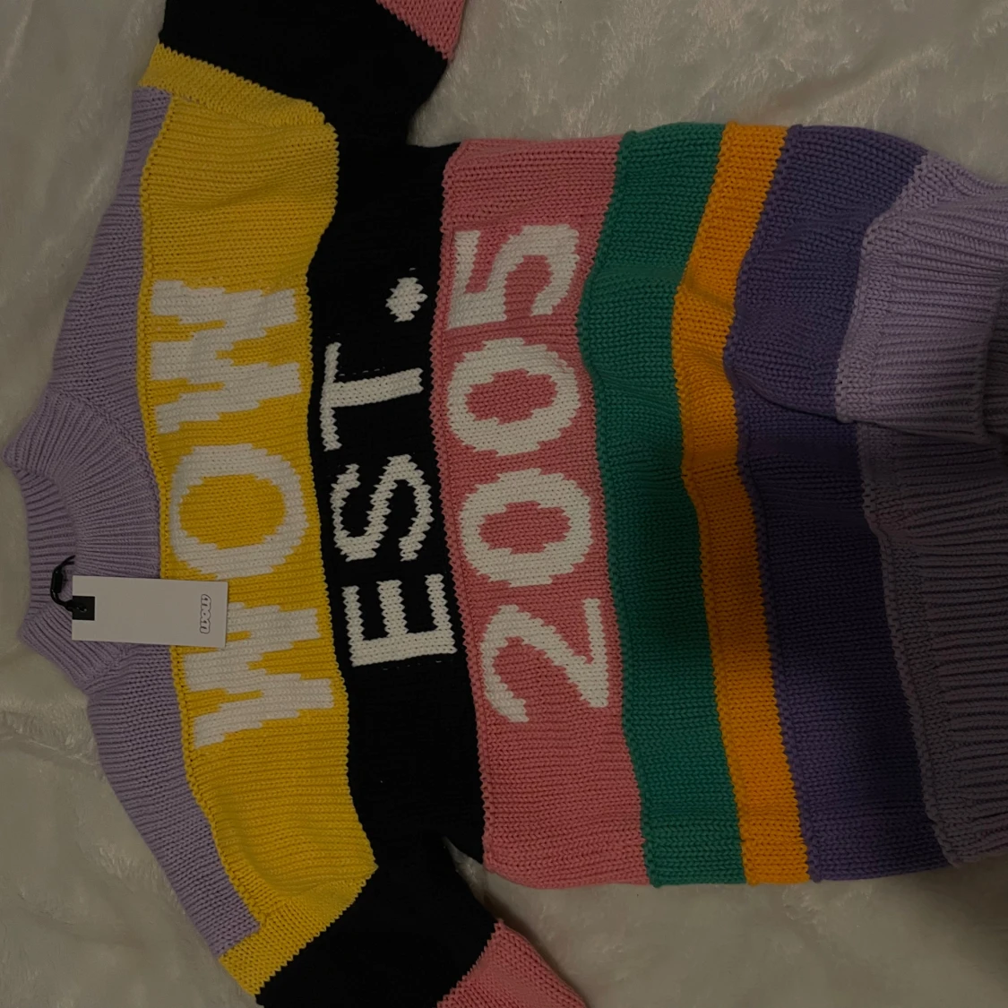 Färgglad randig stickad tröja WOW - 1