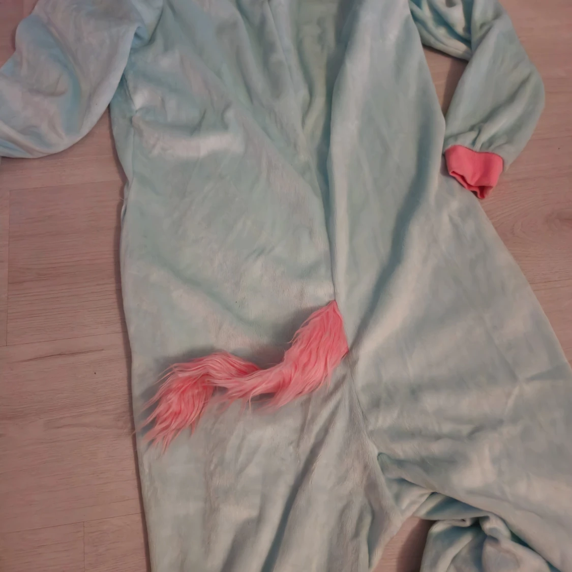 Unicorn onepiece med horn och blommor - 3