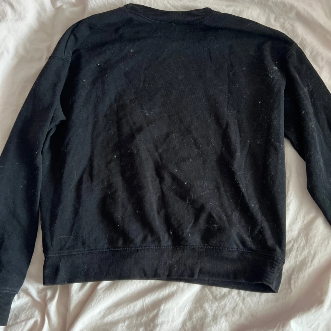 Svart sweatshirt med Disney-tryck - 1