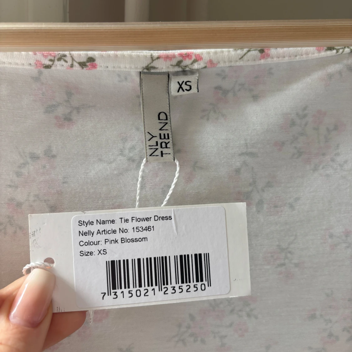 Supersöt blommig klänning från Nelly!🌸 - 2