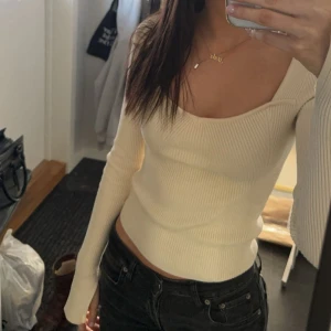 ribbstickad topp - från gina, använd 2-3 gånger😍 nypris 399