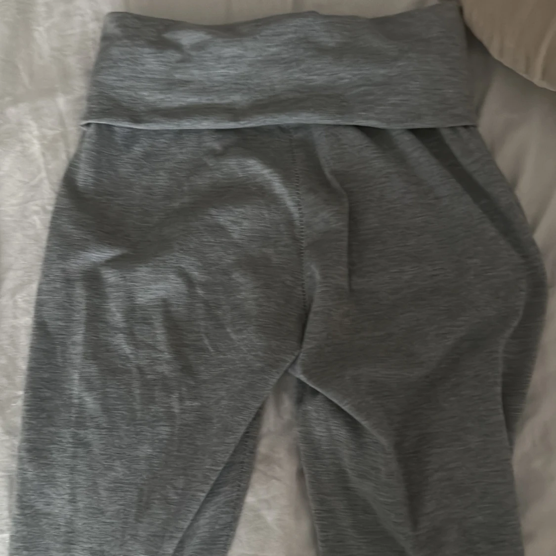 Grå bootcut yogapants - 3