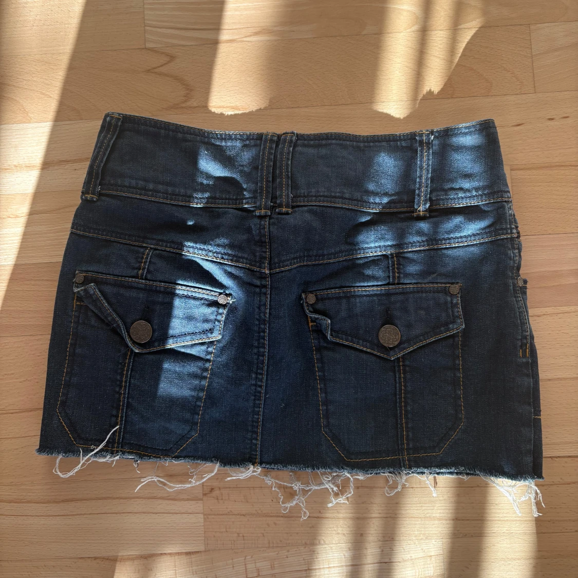 Mörkblå jeanskjol  - 1