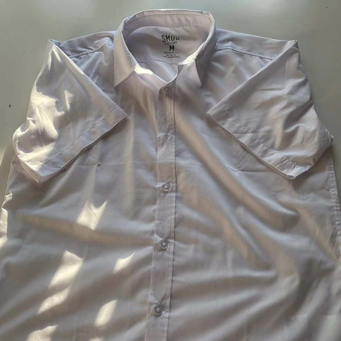 Vit kortärmad skjorta från SMOG - 2