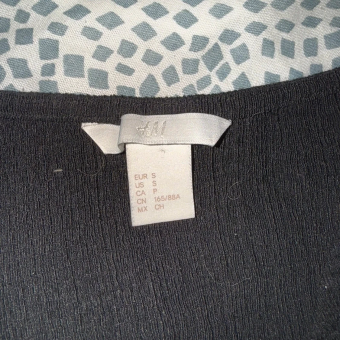 Svart omlottopp från H&M - 1