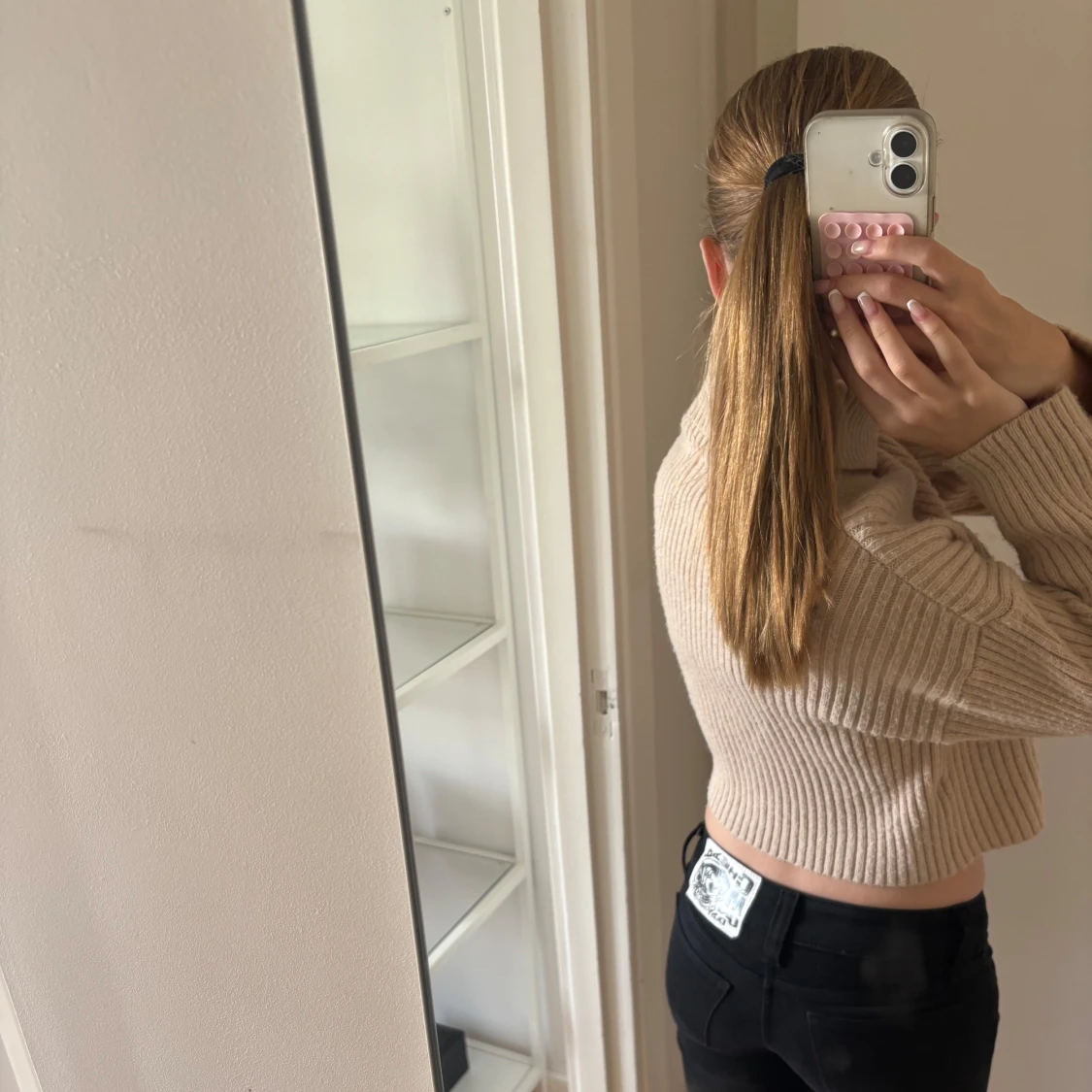 Beige ribbad polotröja - 2