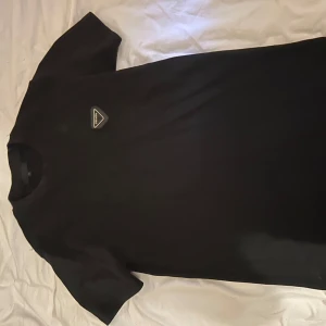 T-shirt och shorts - Storlek S aldrig använda 