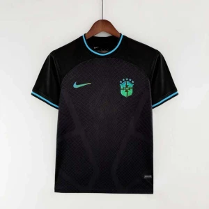 Brasilien fotbollströja  - Finns bara med Marquinhos på ryggen. Storlek M