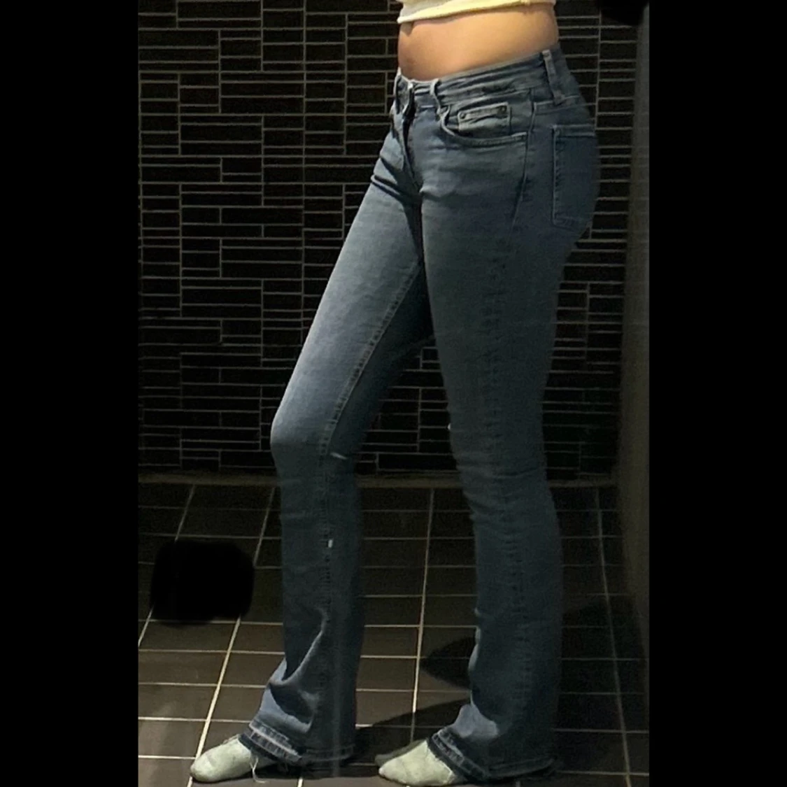 Blå bootcut jeans från Zara - 1