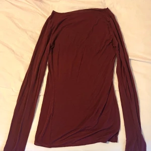 Vinröd långärmad topp från intimissimi - Så skön tröja från intimissimi i kashmir