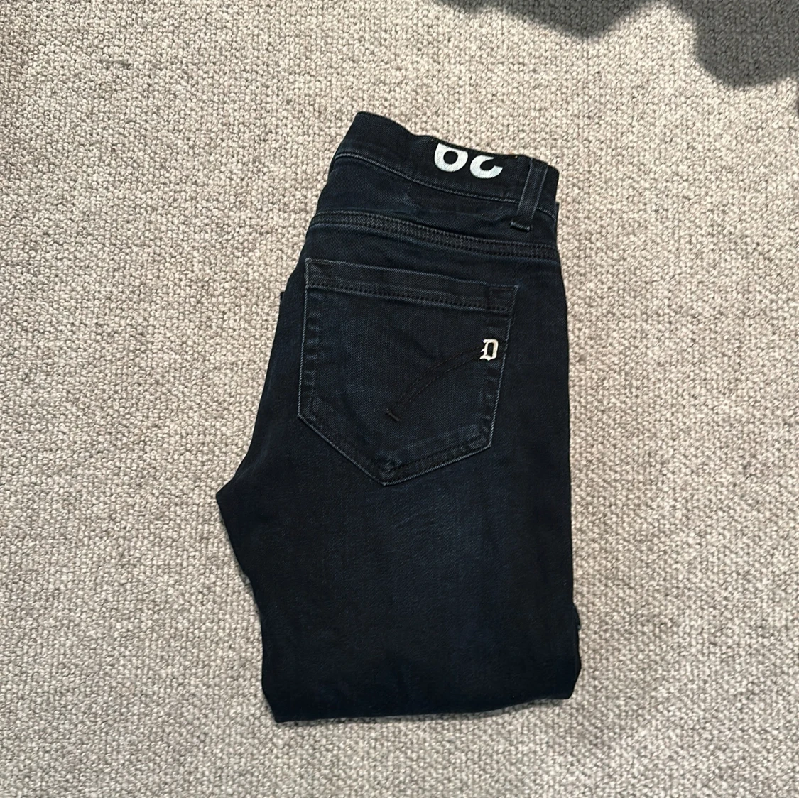 Mörk blåa dondup jeans - 2