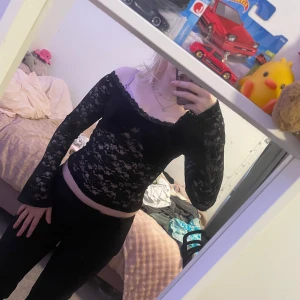 Spets topp - Fin men aldrig kommit till användning 