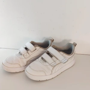 Puma skor - Det är originellt och effektivt. Den har inga defekter och är lämplig för barn.  