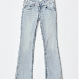  Bootcut jeans - Skit snygga ljusblå jeans från gina skriv för met bilder! 🤗